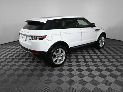 Used 2013 Land Rover Range Rover Evoque Pure Plus AWD/4WD image 24