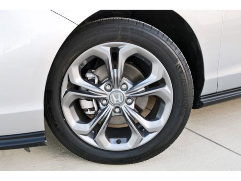 Used 2024 Honda Accord EX image 32