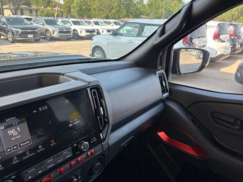 Used 2026 Nissan Frontier PRO-4X AWD/4WD image 35