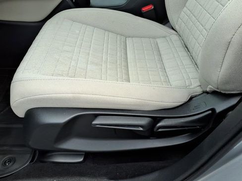 Certified 2025 Honda HR-V LX image 13