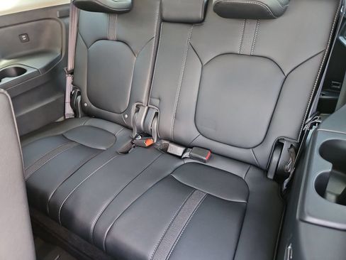 Used 2026 Honda Pilot EX-L image 17