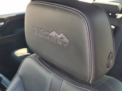 Used 2023 Chevrolet Silverado 2500 High Country w/ Safety Package II image 16