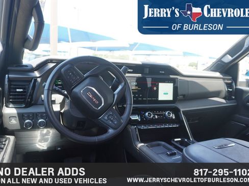 Used 2026 GMC Sierra 2500 AT4X AWD/4WD image 8