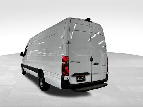 Used 2020 Mercedes-Benz Sprinter 3500 image 6