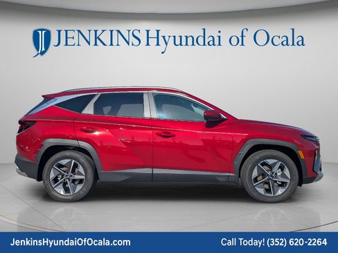 New 2026 Hyundai Tucson SEL FWD image 2