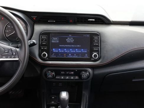 Used 2021 Nissan Kicks SV FWD image 38