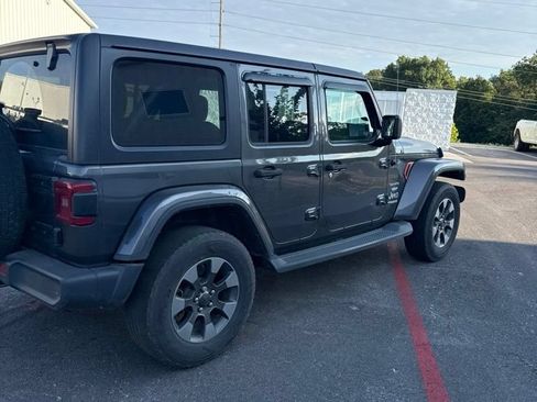 Used 2018 Jeep Wrangler Unlimited Sahara w/ Safety Group AWD/4WD image 4