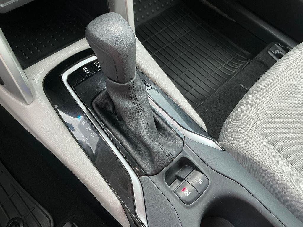 Used 2023 Toyota Corolla Cross L FWD image 19