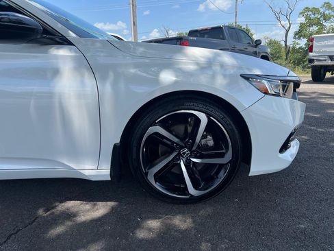 Used 2022 Honda Accord Sport image 41