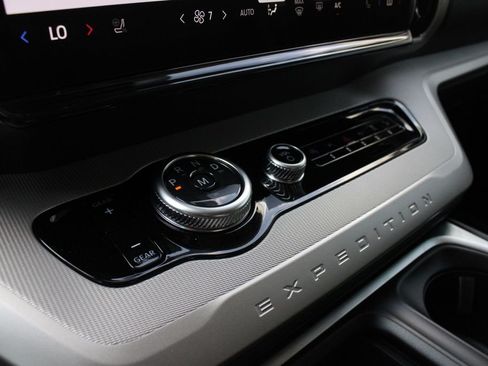 New 2026 Ford Expedition Active AWD/4WD image 16