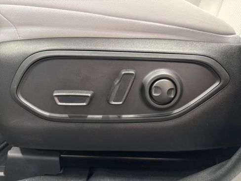 New 2026 Jeep Cherokee Limited image 26