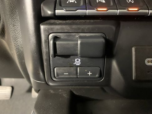 Used 2020 GMC Sierra 1500 AT4 image 28