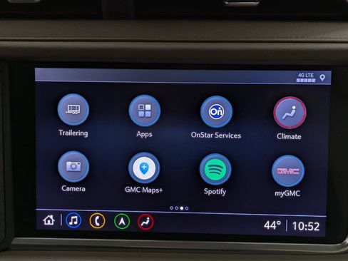 Used 2021 GMC Yukon Denali w/ Denali Premium Package image 32