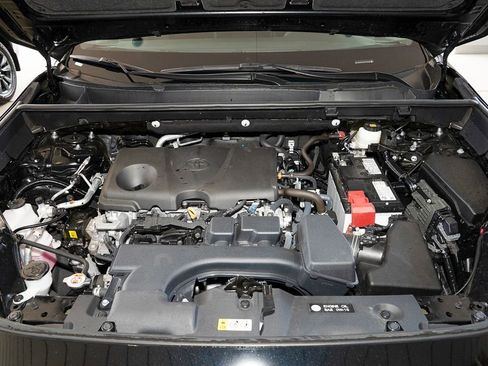 Certified 2025 Toyota RAV4 XLE w/ Convenience Package image 19