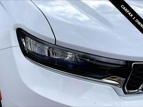 Used 2025 Jeep Grand Cherokee L Laredo image 32