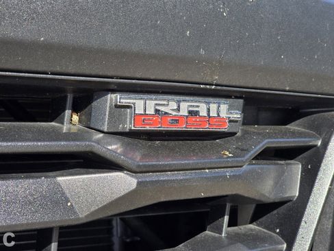 Certified 2024 Chevrolet Colorado Trail Boss w/ Technology Package AWD/4WD image 6