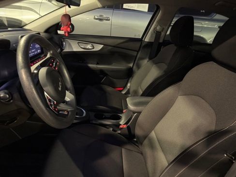 Used 2024 Kia Forte LXS image 5