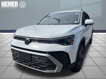 New 2025 Volkswagen Taos SE