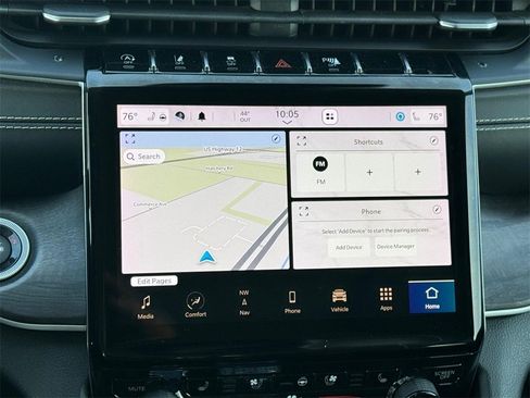 Used 2021 Jeep Grand Cherokee L Limited w/ Luxury Tech Group II image 16