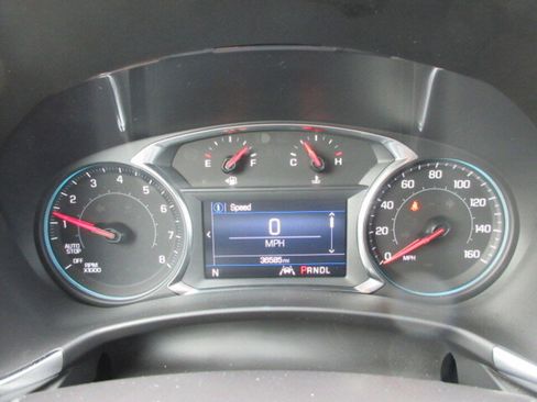 Used 2024 Chevrolet Equinox LT w/ LPO, Floor Liner Package image 13