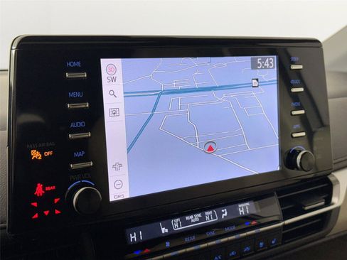 Certified 2023 Toyota Sienna Limited image 24