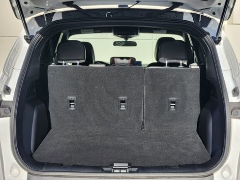 New 2025 Ford Escape ST-Line w/ Tech Pack #1 image 18