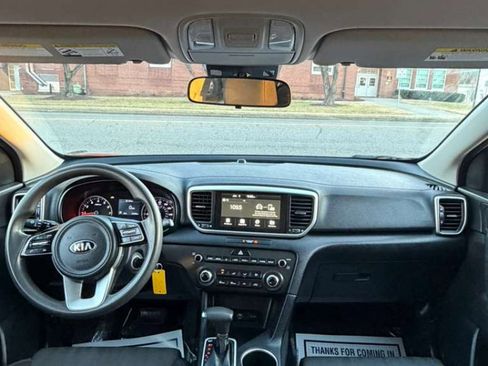 Used 2022 Kia Sportage LX image 24