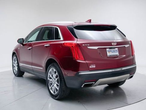 Used 2017 Cadillac XT5 Platinum w/ Driver Assist Package AWD/4WD image 3