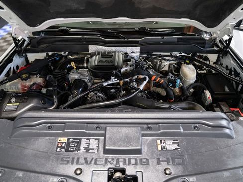 Used 2015 Chevrolet Silverado 2500 LT AWD/4WD image 9