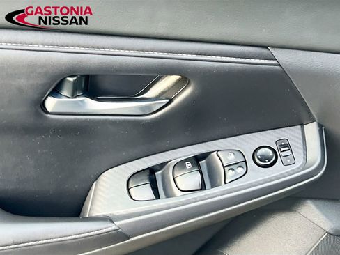 Used 2021 Nissan Sentra SV image 22