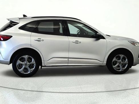 Used 2024 Ford Escape ST-Line w/ Tech Pack #1 AWD/4WD image 7
