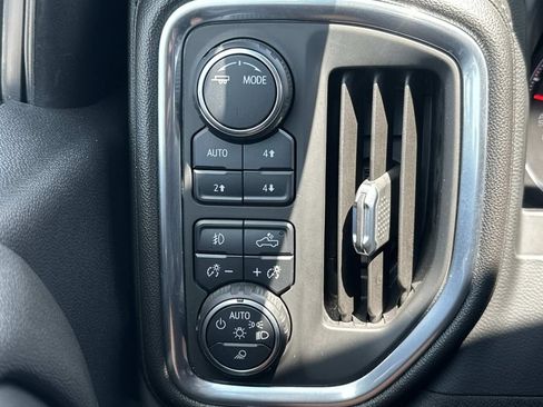 Used 2020 Chevrolet Silverado 1500 LT Trail Boss AWD/4WD image 19