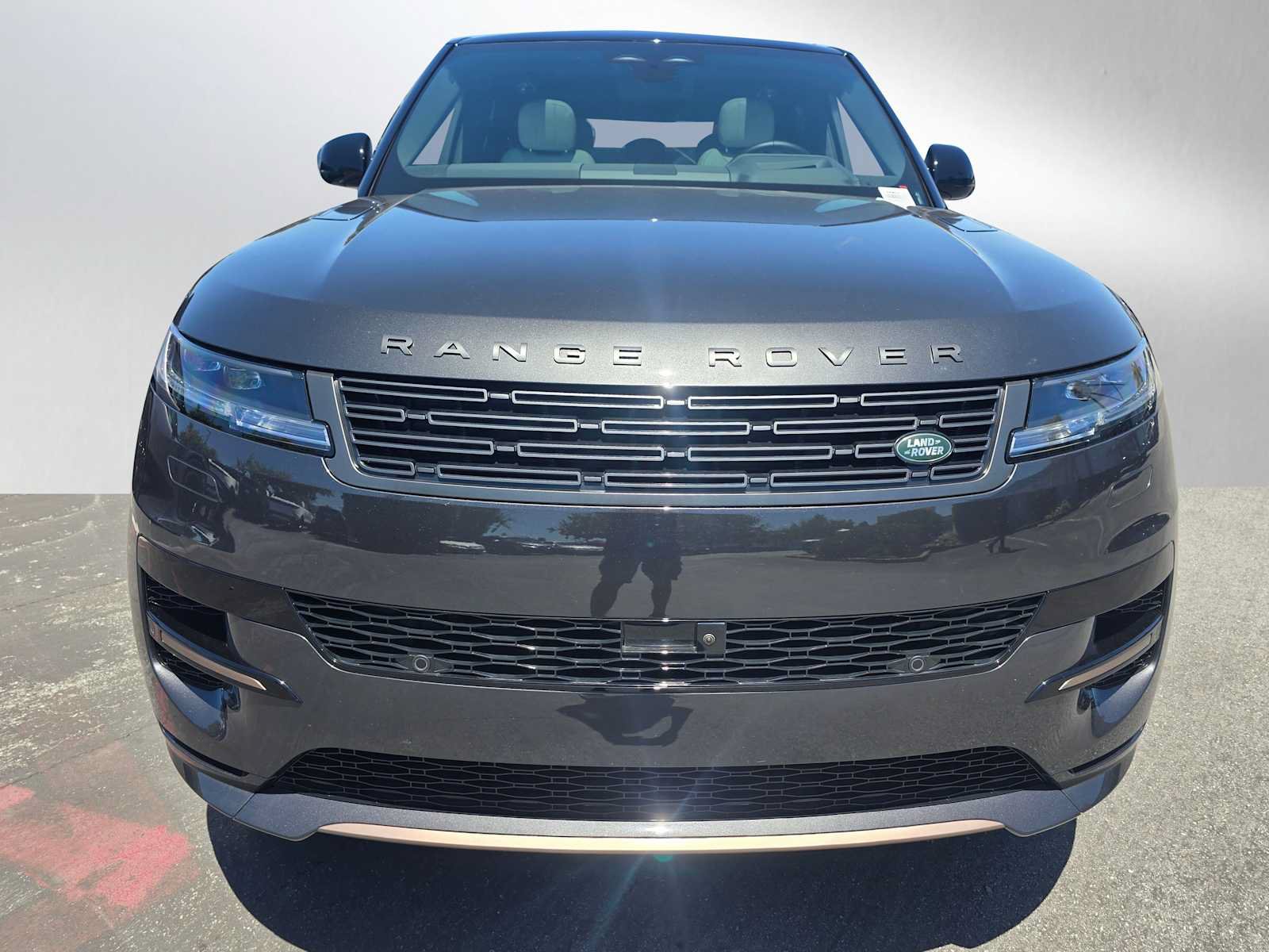 New 2026 Land Rover Range Rover Sport Dynamic SE AWD/4WD image 8