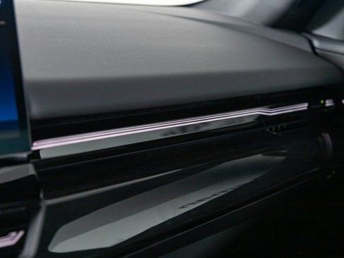 Used 2025 BMW 530i xDrive 530i xDrive w/ Premium Package image 20