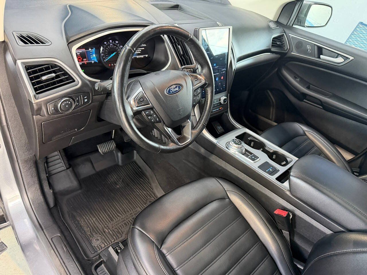 Used 2021 Ford Edge SEL w/ Convenience Package AWD/4WD image 14