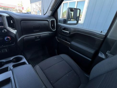 Used 2023 Chevrolet Silverado 2500 LT w/ Convenience Package image 17