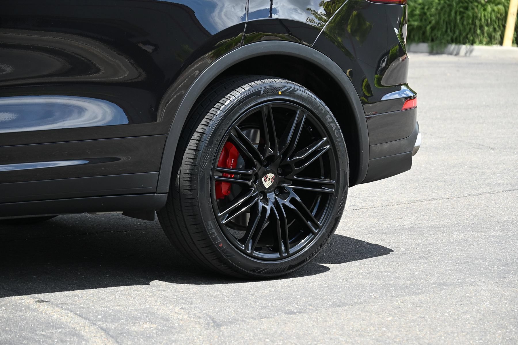 Used 2015 Porsche Cayenne Turbo AWD/4WD image 9