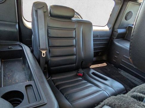 Used 2005 HUMMER H2 w/ Preferred Equipment Group AWD/4WD image 18