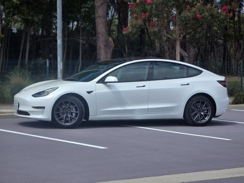 Used 2021 Tesla Model 3 Standard Range Plus RWD image 20