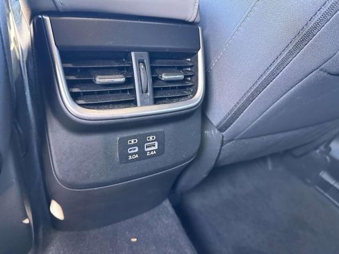 Certified 2023 Subaru Outback Premium image 9