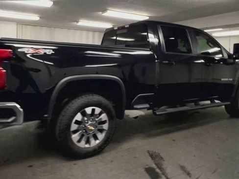 Used 2024 Chevrolet Silverado 2500 LT w/ All Star Edition AWD/4WD image 8