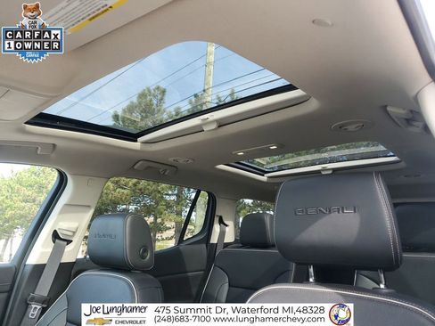 Certified 2023 GMC Acadia Denali w/ Denali Ultimate Package AWD/4WD image 21