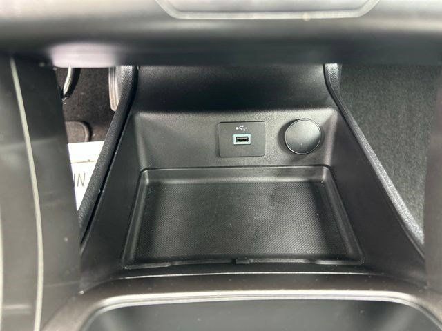 Used 2018 Ford Fusion S FWD image 28