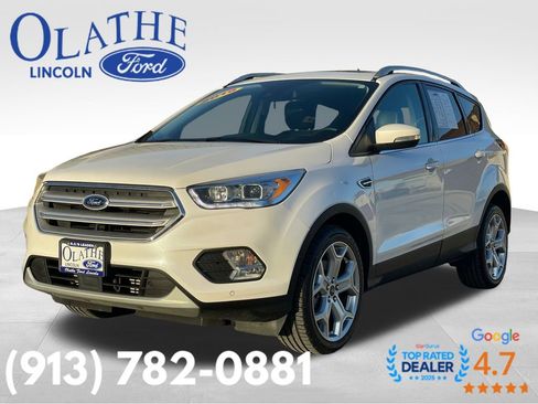 Used 2019 Ford Escape Titanium image 1