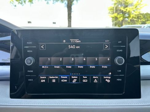 New 2026 Volkswagen Taos SE image 22