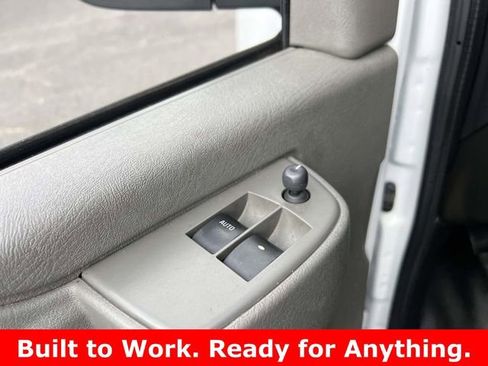 Used 2023 GMC Savana 2500 w/ Driver Convenience Package image 18