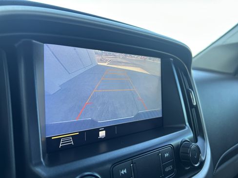 Used 2019 GMC Canyon SLT w/ Driver Alert Package image 14