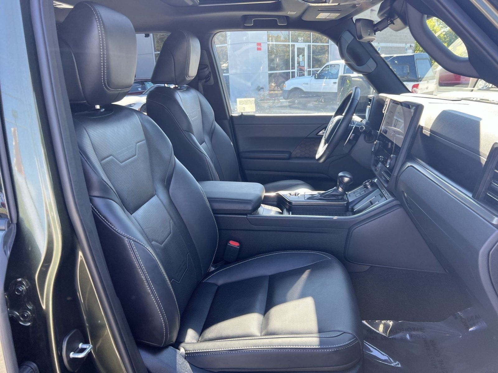 Used 2026 Lexus GX 550 w/ Accessory Package (2T) AWD/4WD image 28
