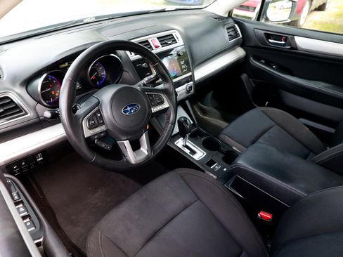 Used 2017 Subaru Legacy 2.5i Premium image 4