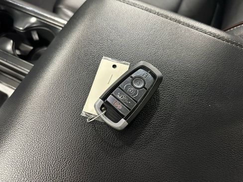 Used 2023 Ford F150 Lariat AWD/4WD image 34